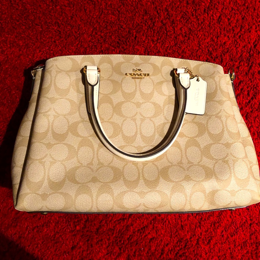 AUTHENTIC COACH CLASSIC HANDBAG